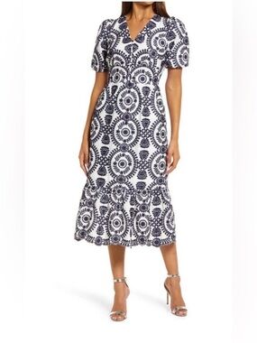 Adelyn Rae White and Navy Blue Midi Dress